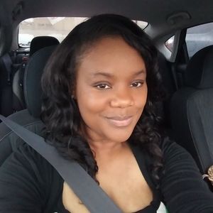 Meet your Posher, Monica